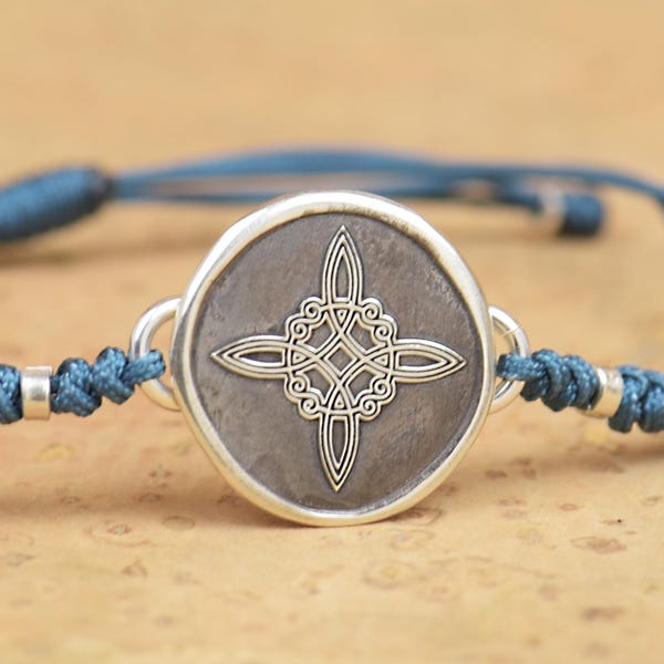 Häxknutarmband. Hantverksmässigt sterlingsilverarmband, natur, andligt armband måne, stjärnor universum. Magiskt armband. Mysteriearmband