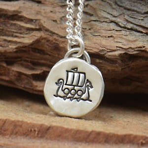 Sterling silver viking Drakkar ship pendant.Artisan handmade.Celtic ring.Ancient jewelry.Viking boat