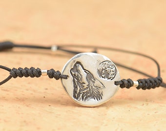 Wolf-maanarmband. Artisan sterlingzilveren sterren, bergarmband. exclusief karakter, handgemaakt metaalsmeedwerk