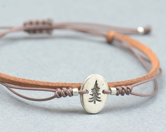 Pulsera pequeño pino árbol en plata