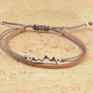 Sterling Silver Mountain charm bracelet. Mens bracelet