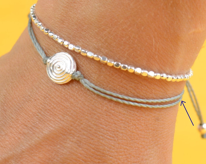 Spiral charm bracelet