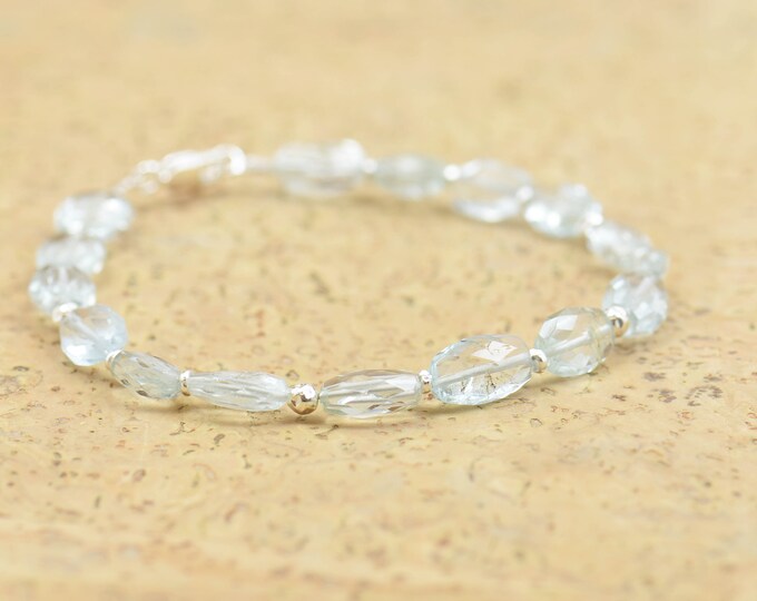 Aquamarine  and sterling silver beads bracelet