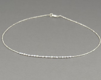 Sterling silver and grey pearls necklace