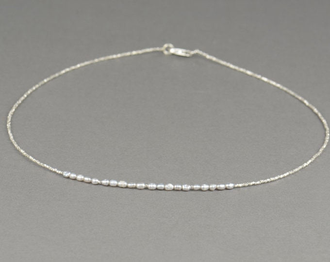 Sterling silver and grey pearls necklace