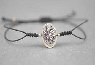 URONE Bracciale A Cuore Anatomico In Argento 925 - Gioiello Per Infermiere, Studente Medicina, Con Catena Regolabile E Panno