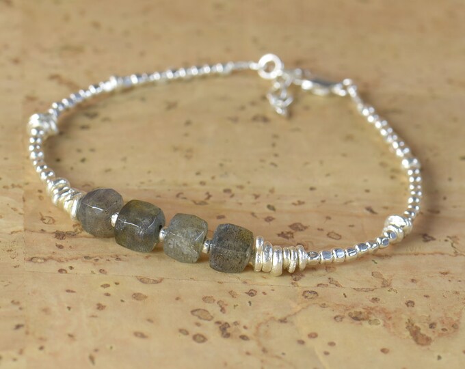 Labradorite and sterling silver beads  bracelet