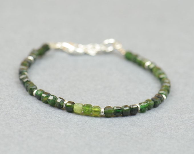 Green tourmaline cube beads and sterling silver beads bracelet.Square beads