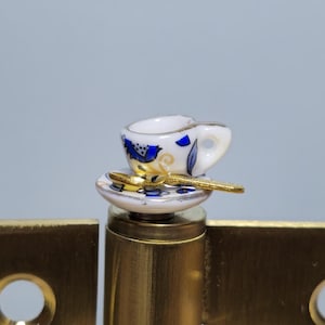 Tea Cup Hinge Head Topper, Coffee Lover Gift, Floral Blue Miniature Door Decor, Magnetic Hinge Head, Cottagecore Gift, Unique Home Accessory