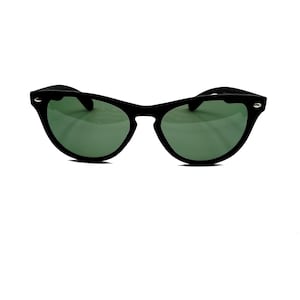 Qoolst Flavia Polarized Sunglasses for Women