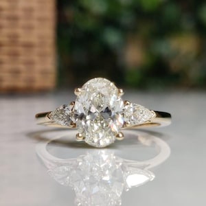 2CT Lab-Grown Certified Oval Cut Diamond Three-Stone Engagement Ring, Three Stone Lab Grown Wedding Ring, Yellow Gold Diamond Ring For Women