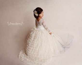 Ivory ruffles and Lace Flower girl dress ballgown style size 6