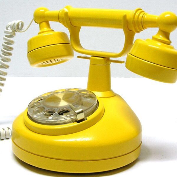 Refurbished Retro Yellow 1960s Western Electric Rotary Telephone