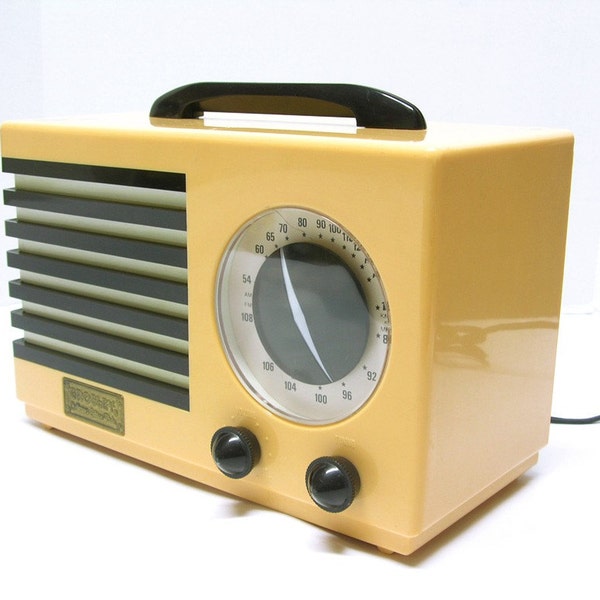 Retro Crosley Collector's Edition Radio