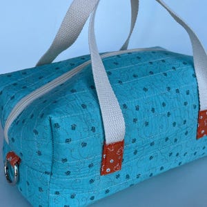 Art project and knitting bag, cotton fabric bucket bag, drawstring knitting bag,  boxy project bag, storage knitting bag with zipper