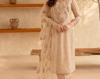 Conjunto de kurta de césped de 3 piezas con bordado beige y dupatta de red / Conjunto indio-pakistaní listo para usar / Kurta larga y pantalones rectos