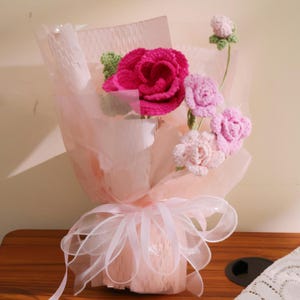 Crochet Rose flowers bouquet,Everlasting flower for her, Graduation,Birthday, Gift for mom, warm gift for sister,Gift for Colleague,Sendoff