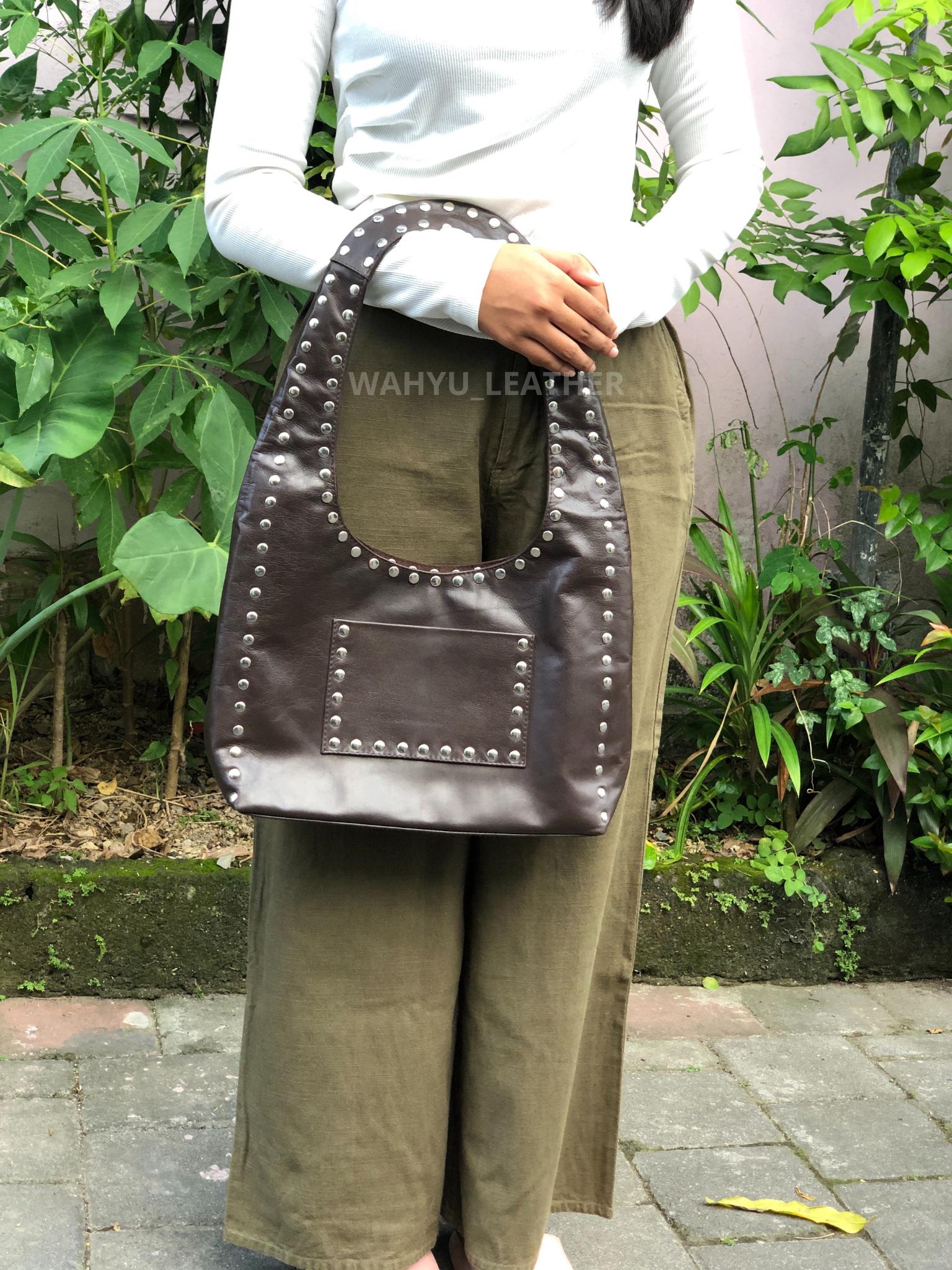 ブラウンスタッズレザーショルダーバッグ - ハンドメイド本革 - Etsy 日本