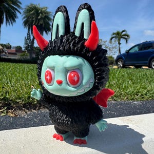 3D Printed Labubu Figure – Custom Art Toy, Kawaii Devil Bunny, Spooky