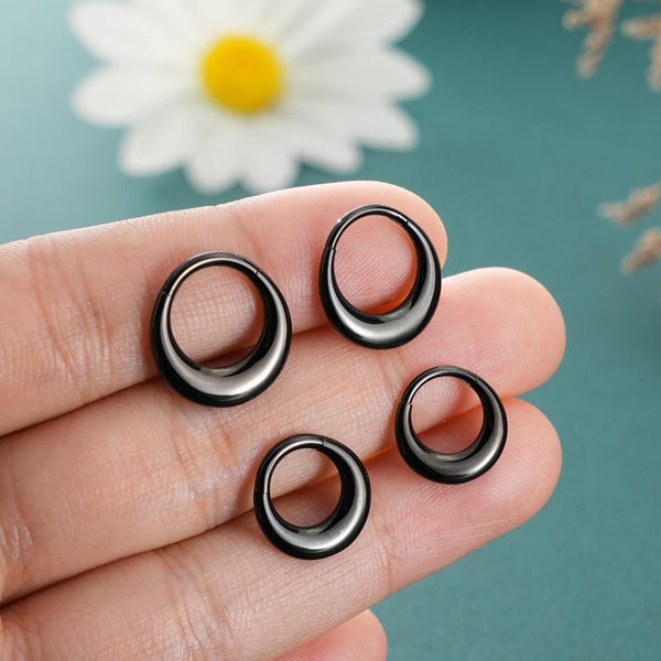 14G/16G Surgical Steel Hinged Septum Clicker: Daith Cartilage Hoop