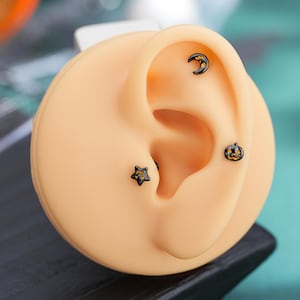 16G Kürbis Schwarz Labret Ohrstecker/Mond & Stern Knorpelohrring/Flacher Rücken Bolzen/Innengefädelt/Gothic Helix Piercing/Halloween Schmuck/3 STÜCK
