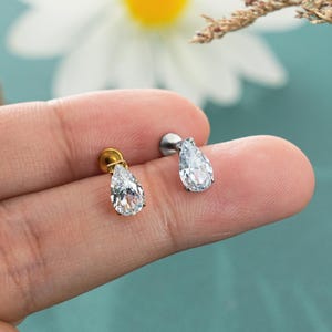 16G Titanium Oval Waterdrop CZ Threadless Push in/Flat Back Stud/Gold & Silver Labret Stud/ Dainty Cartilage/Helix/Tragus/Daith Earring Stud