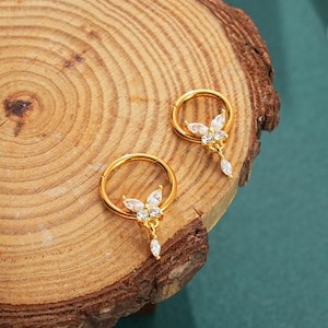 16G Stainless Steel Gold CZ Dangle Butterfly Septum/8mm Septum Ring/Nose Clicker/Dainty Nose Piercing/Cartilage/Conch/Helix Earring/1PCS