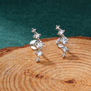 16G Sterling Silver Curved Climber CZ Labret/Internally Threaded/Flat Back Stud/Dainty Cartilage/Helix/Inner Conch Earring/Lip Piercing/1PCS