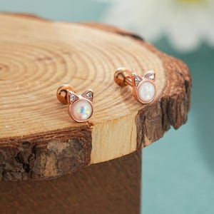16G 6mm White Opal Cat Cartilage Stud/Internally Threaded/Rose Gold Cute Piercing/Helix/Tragus Earring/Minimalist Child Jewelry/1PCS/Gift