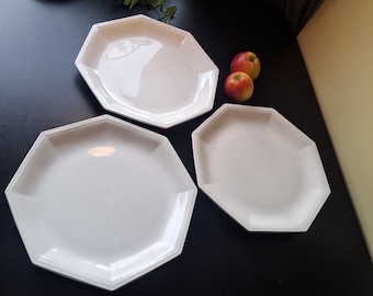 Juego de 3 fuentes blancas para salsa de 29 cm.