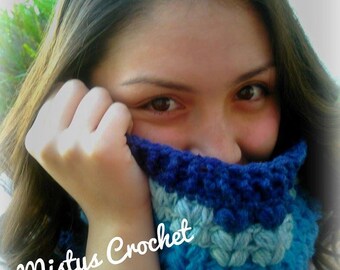 Capucha con doble pompón