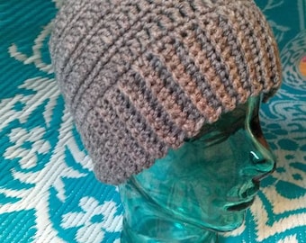 Básico Messy Bun Beanie O Gorro