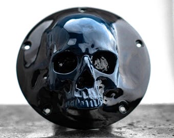 Harley-Davidson derby clutch cover with 3D ancient skull theme