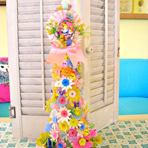 SALE CUTE and COLORFUL Vintage Easter Springtime Tree Centerpiece