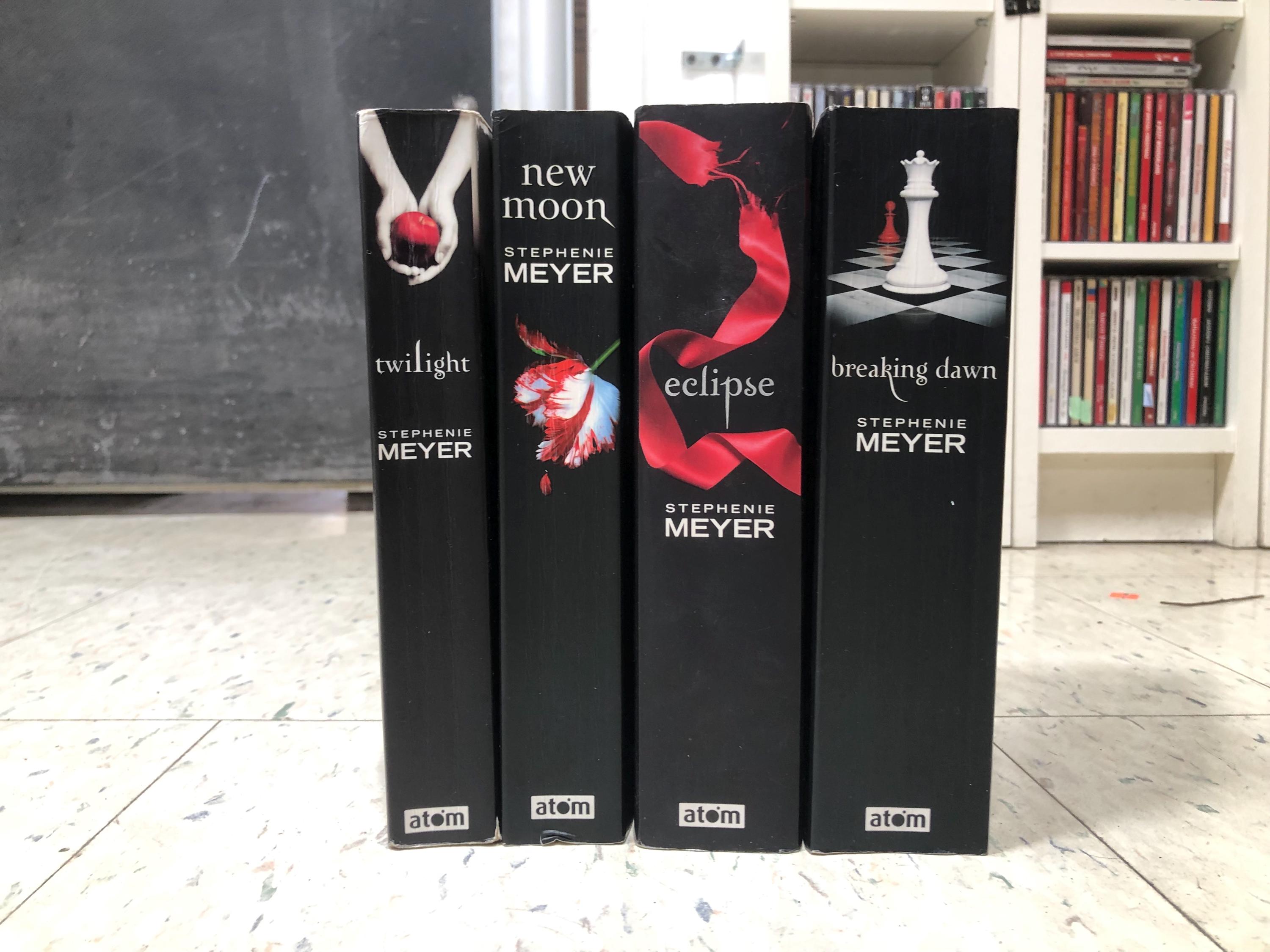 Twilight Saga Paperback Set: Stephenie Meyer, Books 1-4 - Etsy