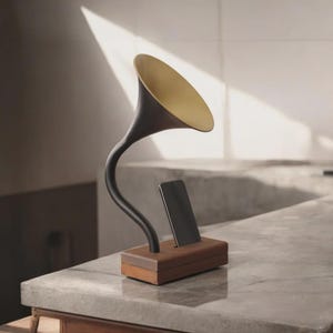 Vintage Style Gramophone Decor