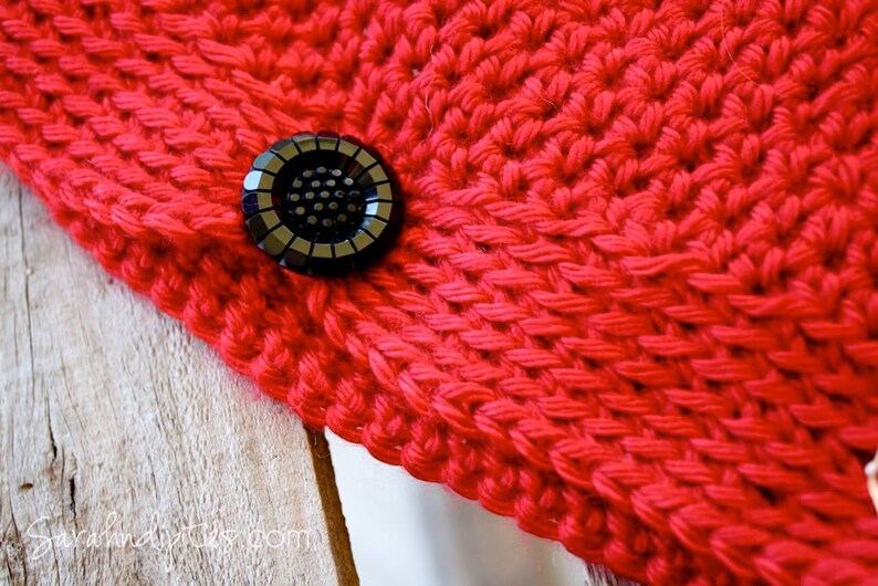 Poppy Crochet Cancer Hat Women/'s Crochet Flapper Hat Black Flower Button Flapper Beanie - Vintage Style Vivid Red