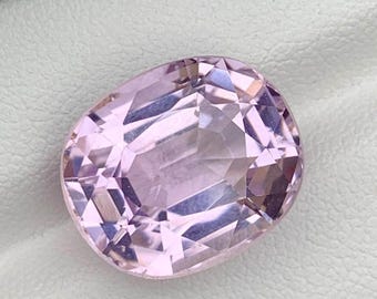 Natural Baby Pink Kunzite Gemstone: Faceted Oval Cut, 15.30 CT, November Birthstone