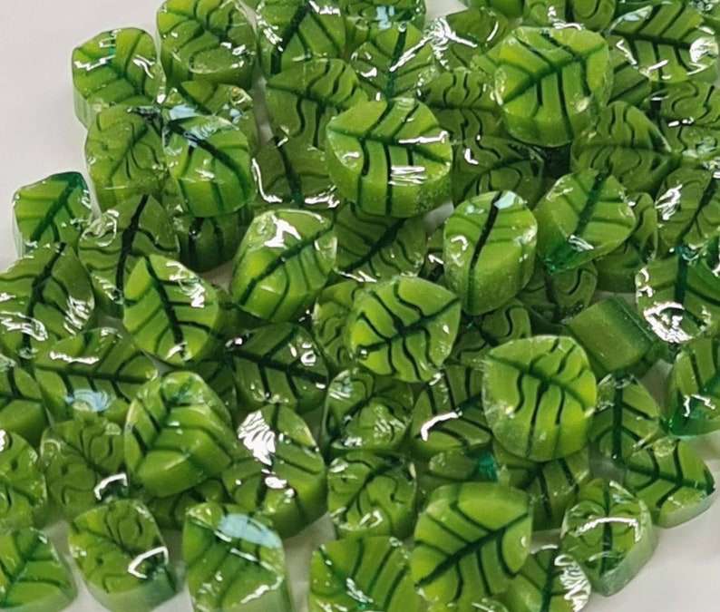 Groene bladeren Murrini, lentegroene blad Murrini plakjes, Bullseye glas, COE 90, Murrine, Milliefiore, 25g klaar om te posten, Britse verkoper afbeelding 5