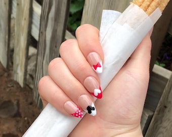 Disney Minnie, Mickey, Daisy, Donald, Pluto Press on Nails, French Tips, Almond Nails