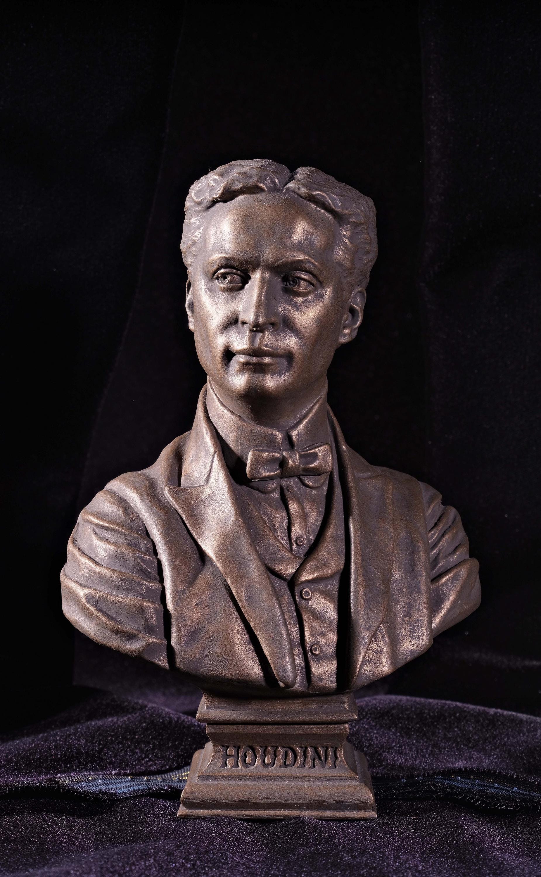 Harry Houdini Mini Bust by Spectral Motion - Etsy