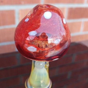 Glass Mushroom Pipe