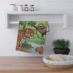 Rainforest Animal Tea Towel – Jungle Wildlife Kitchen Towel with Jaguar, Sloth, Macaw, Capybara – Nature Gift for Animal and Forest Lovers