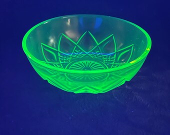 ヴィンテージ ヘーゼル アトラス ウランガラス ボウル 新品同様 5