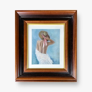 Dipinto originale di donna di spalle – Pastello su carta – Ritratto femminile con cappello – Dipinto firmato con cornice in legno