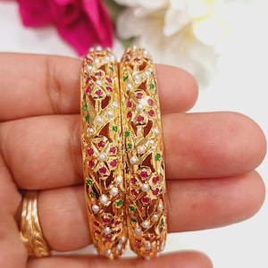 Punjabi jadau Bangles in Multicolor pearls and stones/ Indian jewellery / size 2.6