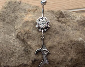 Gothic Bat Wing Belly Button Ring 14g 11mm 7/16 Navel Piercing Dangle Charm Witchy Spooky Halloween Statement Jewelry Occult Sparkly dark