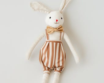 Coniglietto di peluche a righe / Bambola di peluche morbida / Decorazione neutra per la cameretta dei bambini