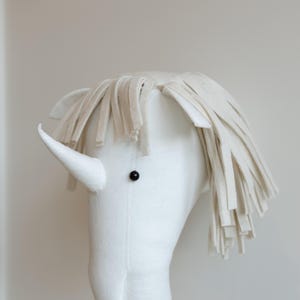 Unicorn Wall Decor Soft Felt Animal Head for Kids Room, Nursery & Playroom Wall Art, Magical Kids Wall Hanging Decoration