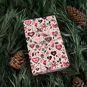 Heart Design Gift Wrap Papers, Valentines Wrapping Paper for Presents, Holiday Gift Wrapping Supplies, Love Theme Gift Wrap Roll, Romantic